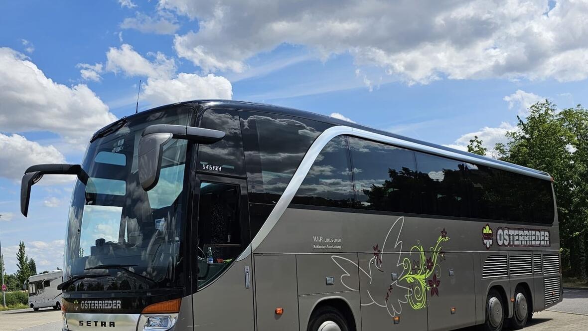 luxus-reisebus-typ-setra-s-415-hdh-3-achser_2